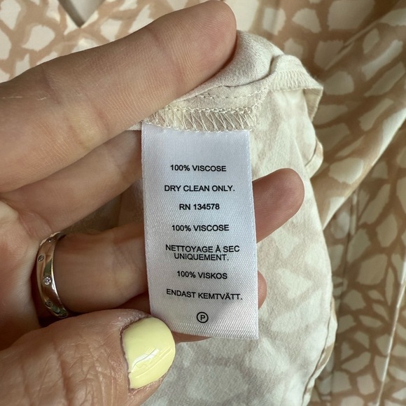 Vineyard Vines Blouse • Women’s large - Picture 5 of 8